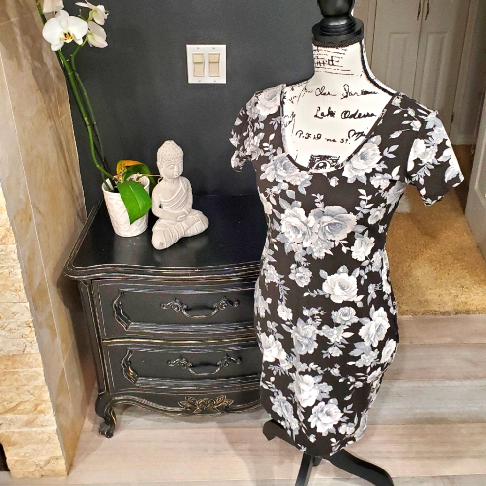 Cute floral knit dress